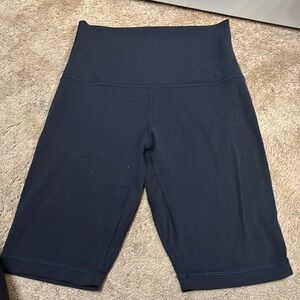 Women’s Lululemon bike shorts